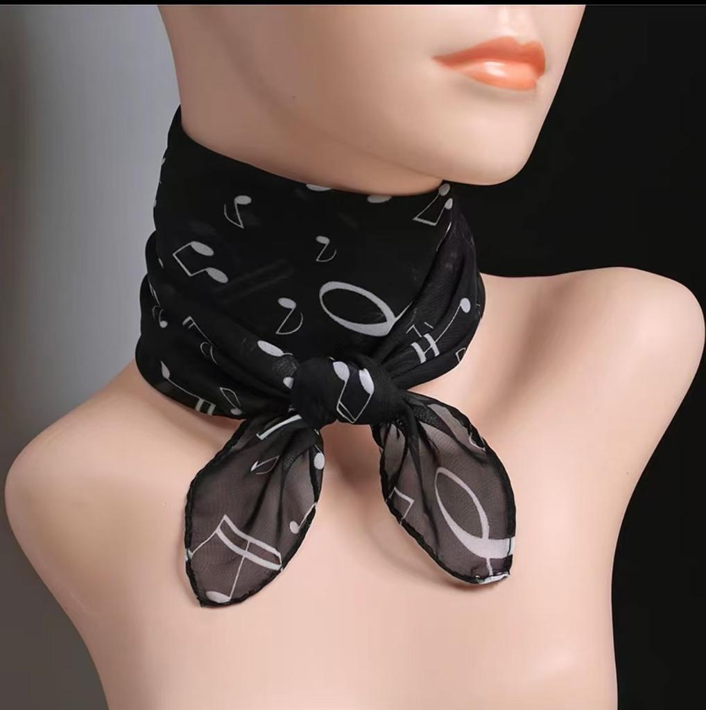 Spring and Autumn Women's Printed Square Scarf Printed Silk Scarf Square Scarf Sunscreen Scarf