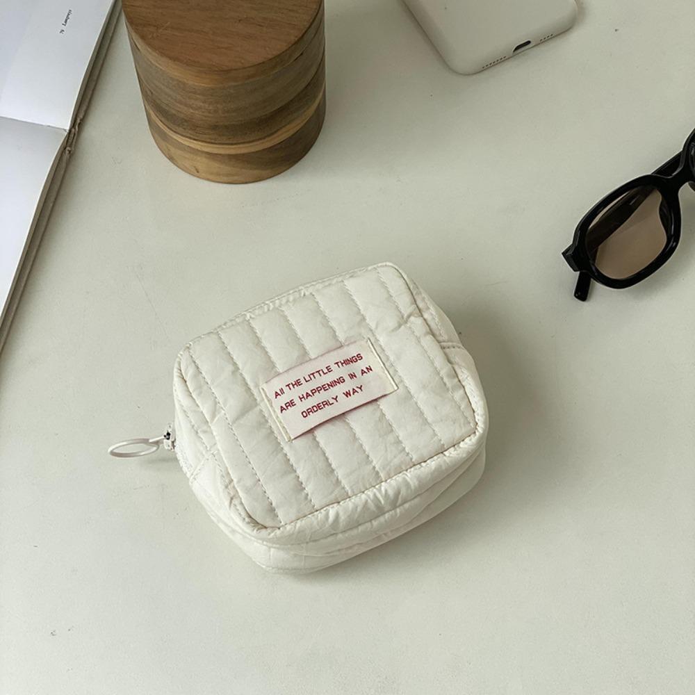 Mini Earphone Storage Pouch Earphone Case Coin Purse Portable Data Cable Bag  Sanitary Pads