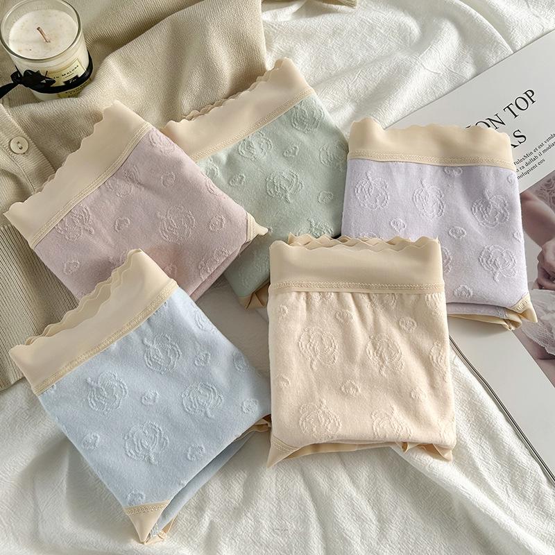 New Ice Silk Mid-Waist Women's Briefs with Cotton Crotch Seamless & Comfortable