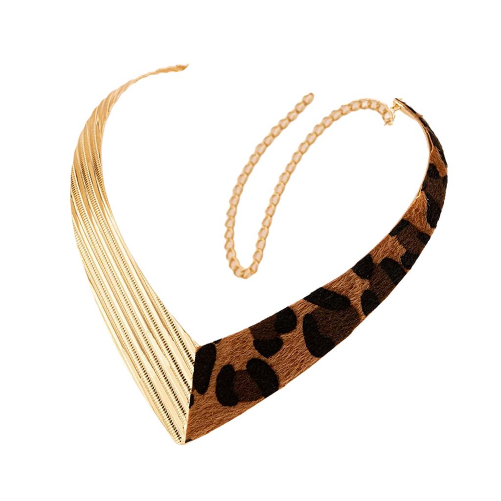 Fashionable Geometric V Shaped Leopard Print Leather Necklace for Women Fashion Jewelry Statement Pieces Accessory