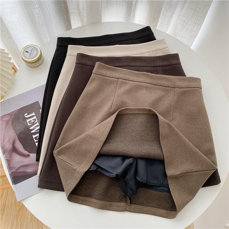 2024 Women's Plus Size High Waist Wool A-line Skirt - Black Petite Hip-Hugging Short Style for Autumn/Winter