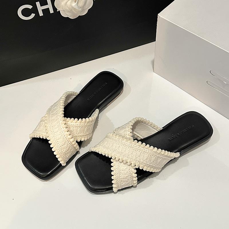 

Fashion 2025 Summer Korean Single Strap Flat Sandals Slip-On Casual Beach Slides for Vacation Outdoor Wear Versatile Chic Resort Sandals 39