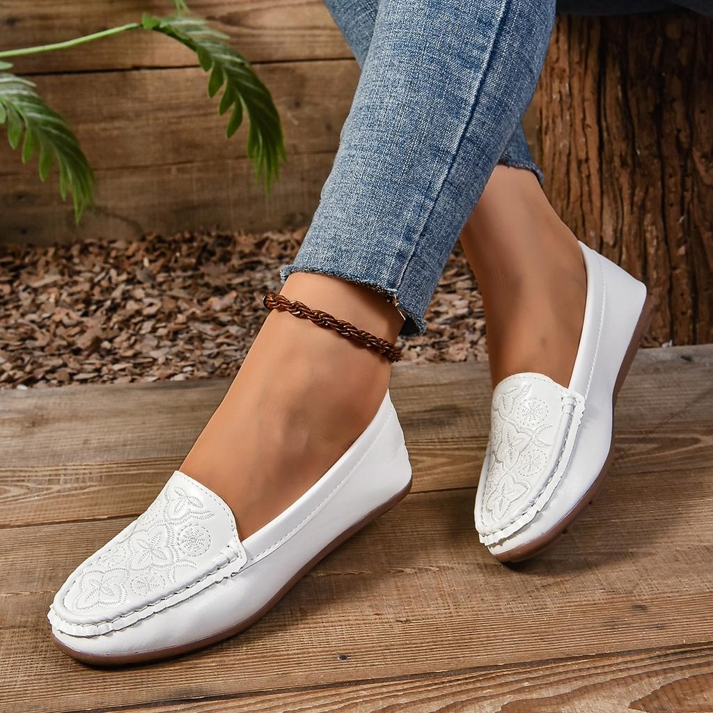 Fashion Women Flat Shoes 2024 Spring New Casual Single Shoes Large Size Round Head Loafers Flat Bottom Soft Sole Shoes Zapatos De Mujer