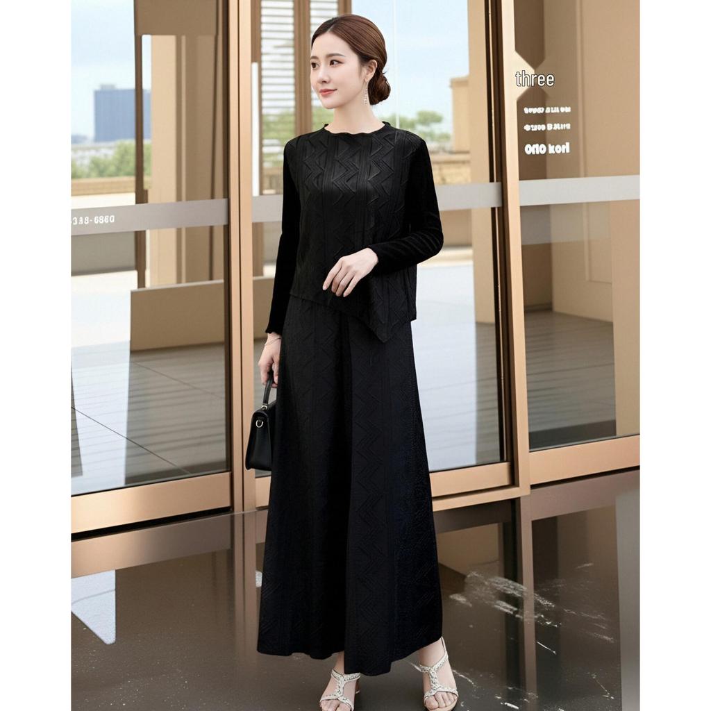 Mom's Set Women's 2026 Issey Miyake Pleated Straight-leg Trousers Two-piece Set for Spring