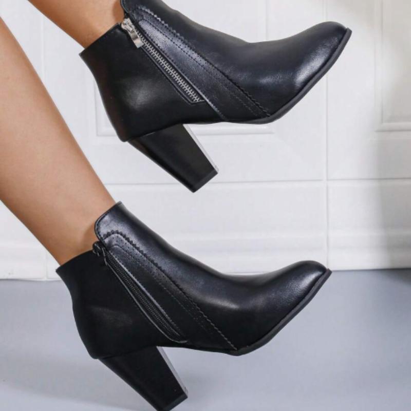 

Autumn/Winter European and American Retro Brown Thick Heel Side Zipper Large Size 2025 New Women s Boots 36