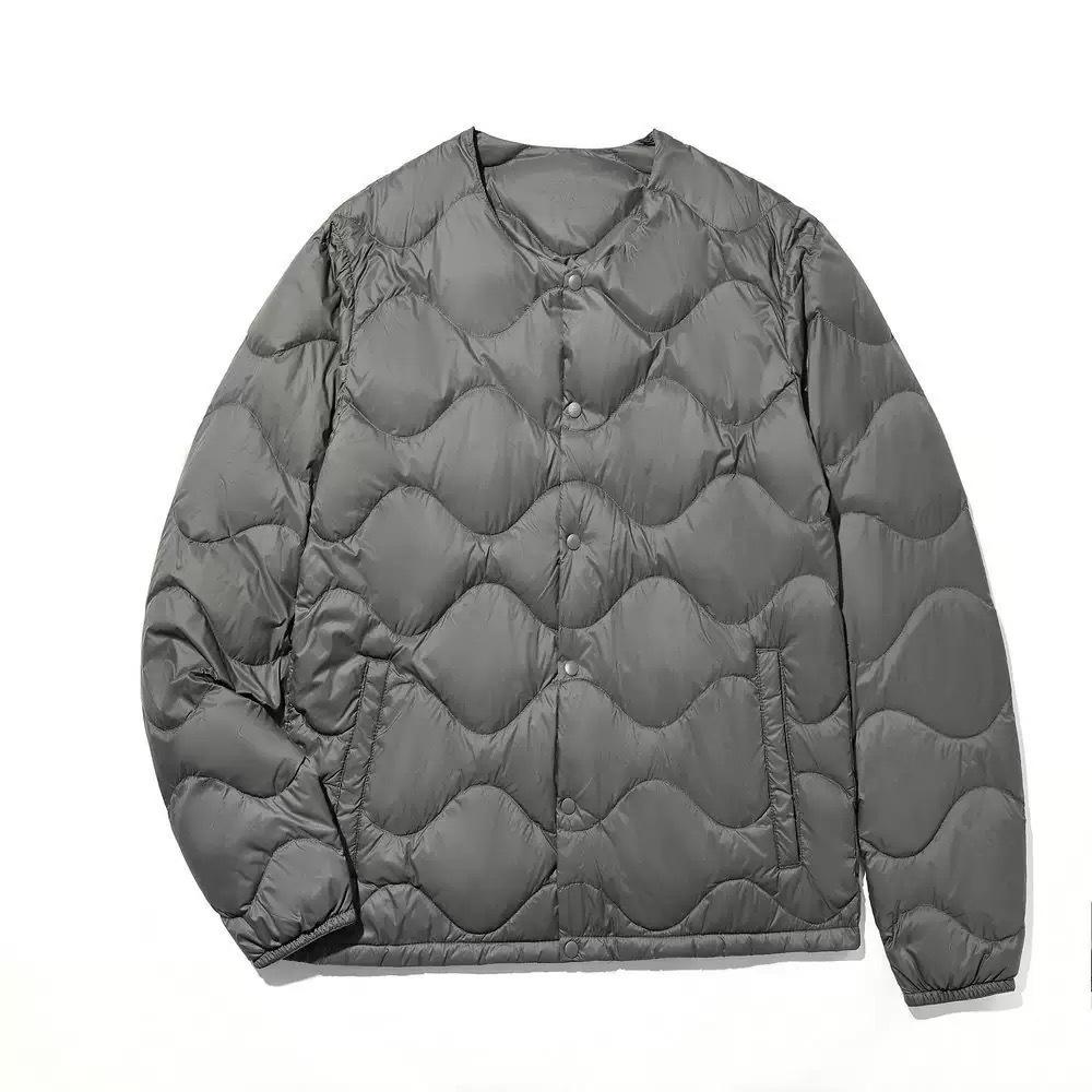 Men's Lightweight Portable Down Jacket with Curved Stitching