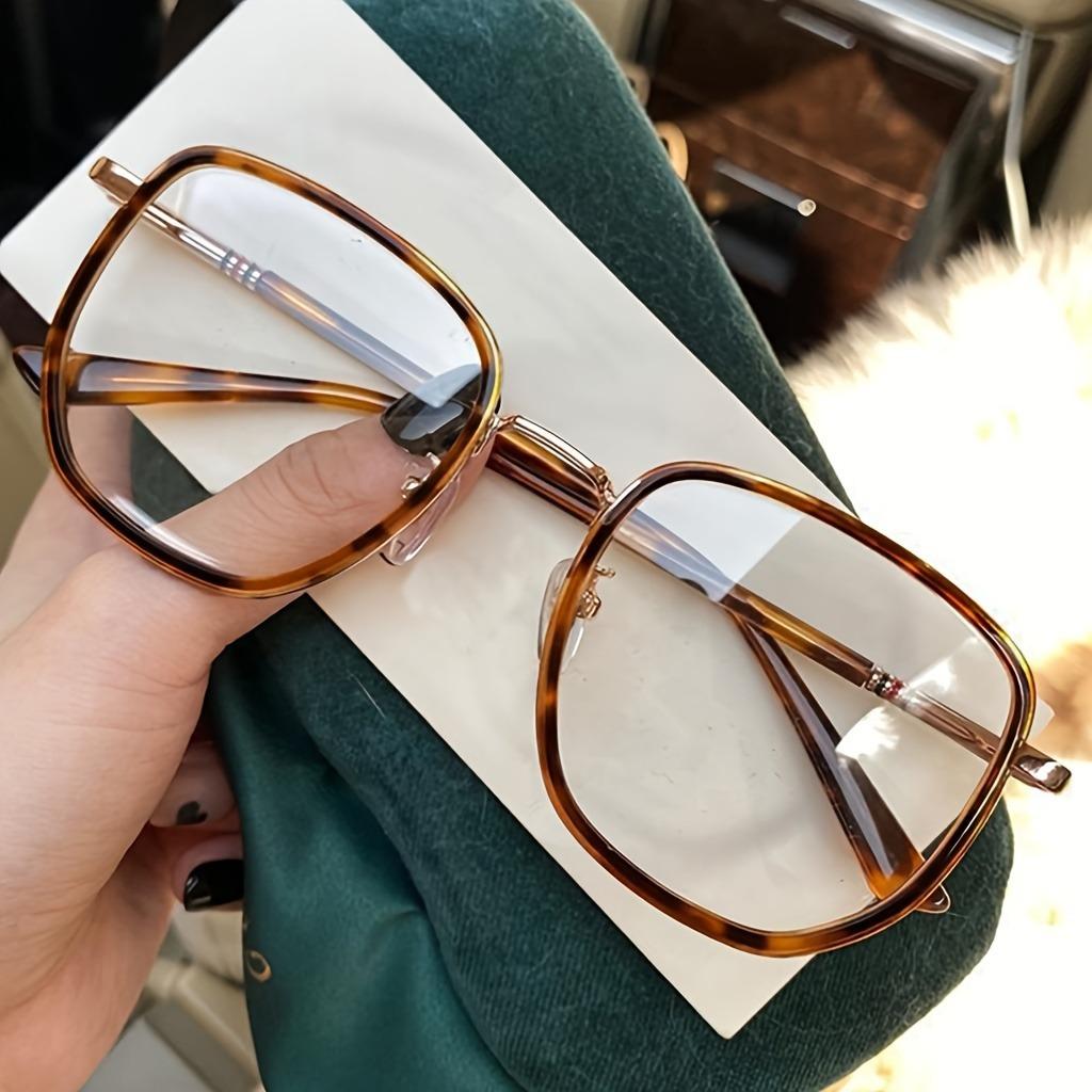 Chic Large Square Frame Glasses - Versatile & Stylish for Men & Women Perfect for Daily Wear & Photoshoots Ideal Gift Choice