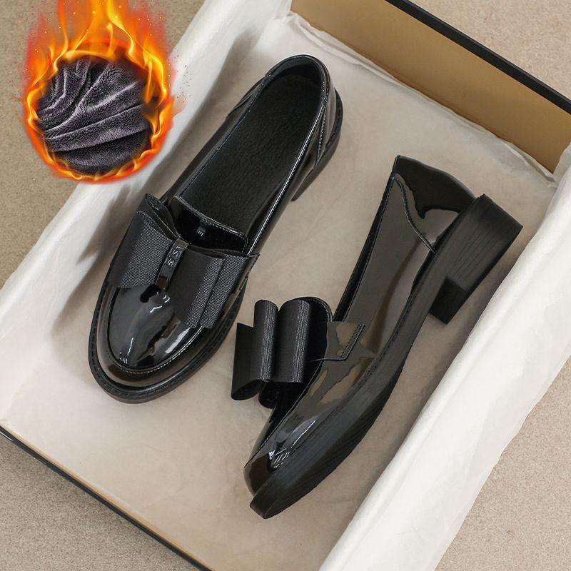 Leather small leather shoes women's new spring flat bottom comfortable black work soft bottom spring and autumn