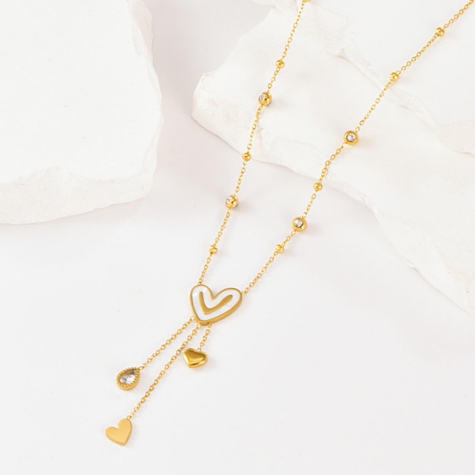 

1 Piece Stylish Pendant Necklace Moon Flower Heart Charm 304 Stainless Steel 18K Gold Plated For Women Exquisite Gift