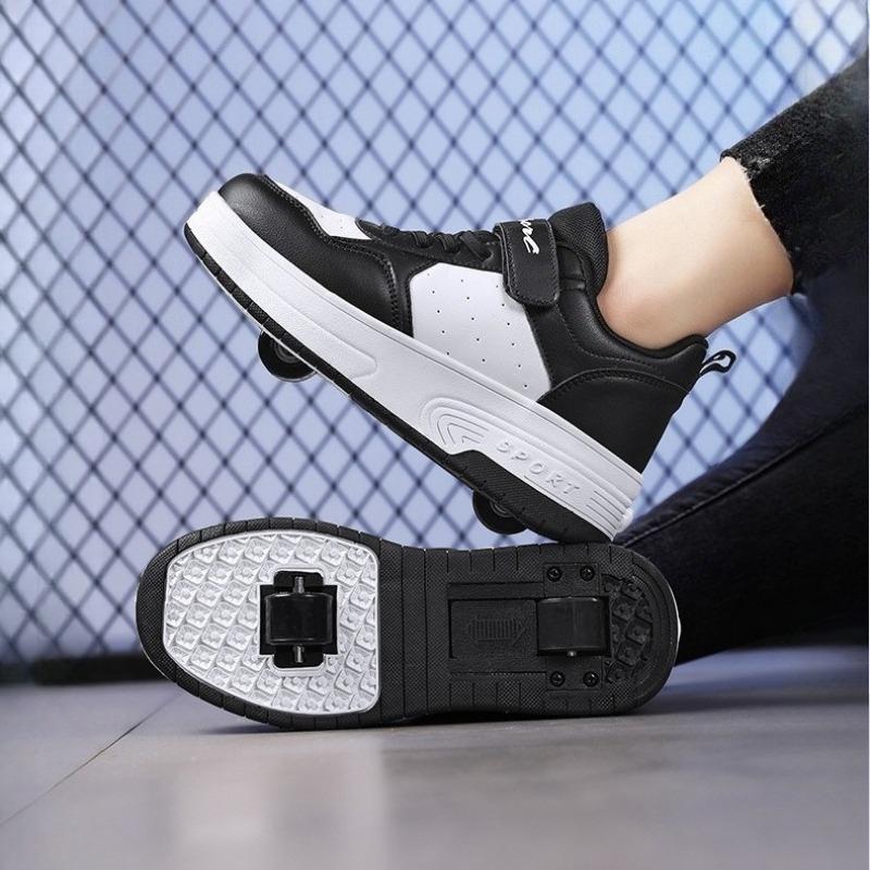 Inline Skate Shoes Children's Roller Skating Shoes 2 Wheel Charging Light Skating Shoes Flying Roller Sports Wheel Sneaker