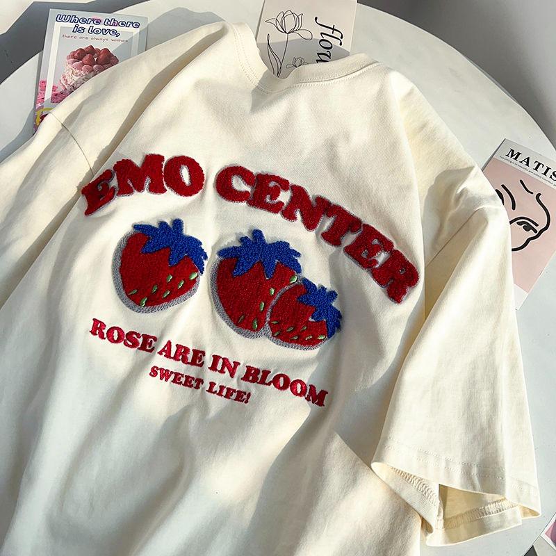 

Милая и милая клубничная плюшевая футболка с круглым вырезом, женская футболка из чистого хлопка, летняя модная тенденция, повседневный удобный топ с короткими рукавами для пар, Harajuku