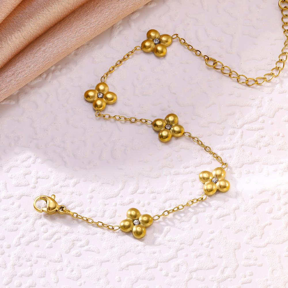 Exquisite Four-Leaf Clover Rhinestone Bracelet - Simple, Fashionable Flower Design