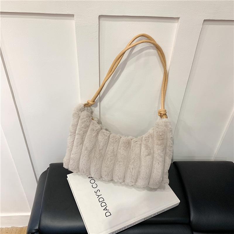 Women's Large Capacity Plush Crossbody Bag - Versatile, Casual, and Simple for Korean Commute