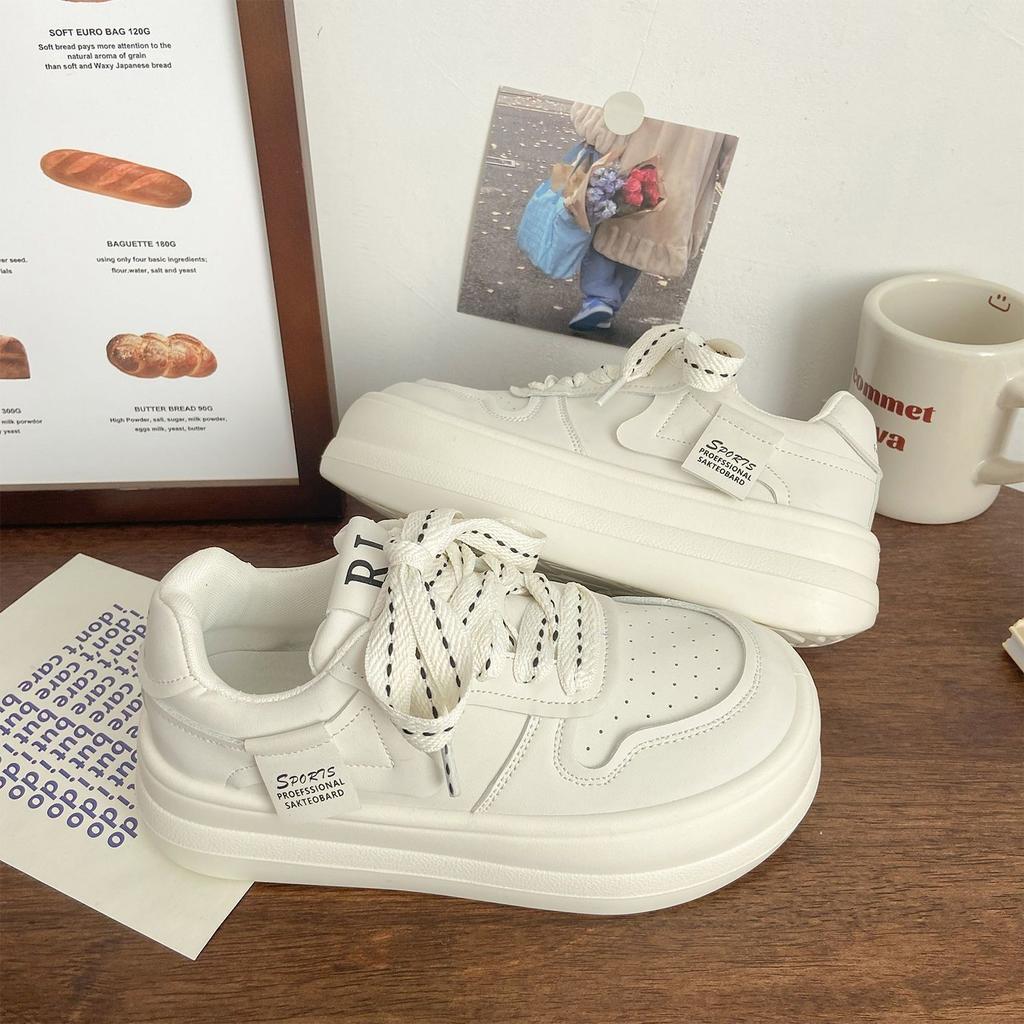 Retro little white shoes women's ins college Hong Kong style single shoes trend breathable moral training shoes college style cream color high value