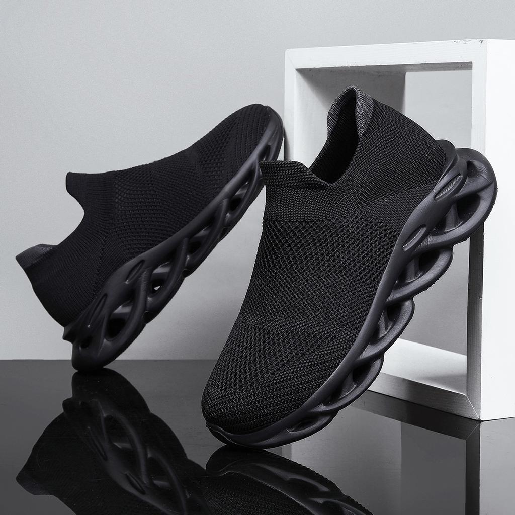 36-44 Fashion Solid Colours Sneakers Plus Size Sports Women's Shoes Breathable Flyknit Socks Shoes