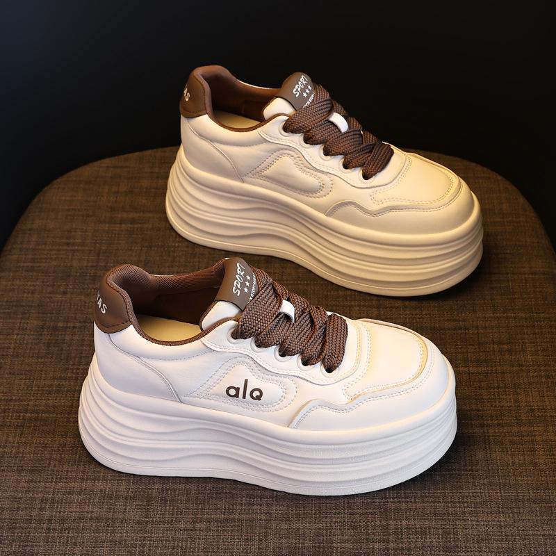 

HY9886 Women s Sporty Platform Skate Shoes with Soft Soles and Hidden Heels - 2025 Autumn Collection 38 кофейный