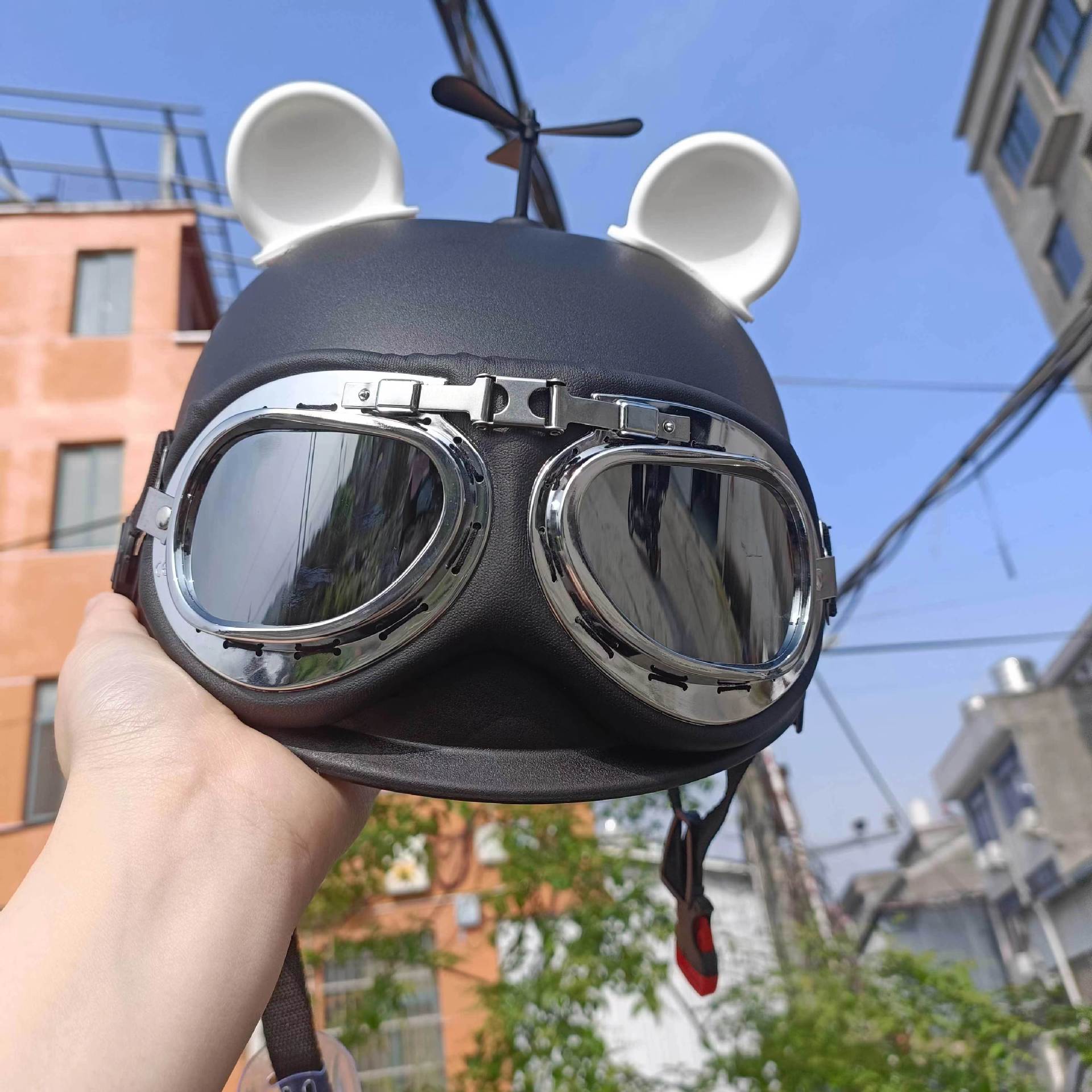 

Национальный стандарт электрический бутылочный мотоциклетный шлем Четыре сезона универсальный тонер летняя защита от солнца легкий полушлем