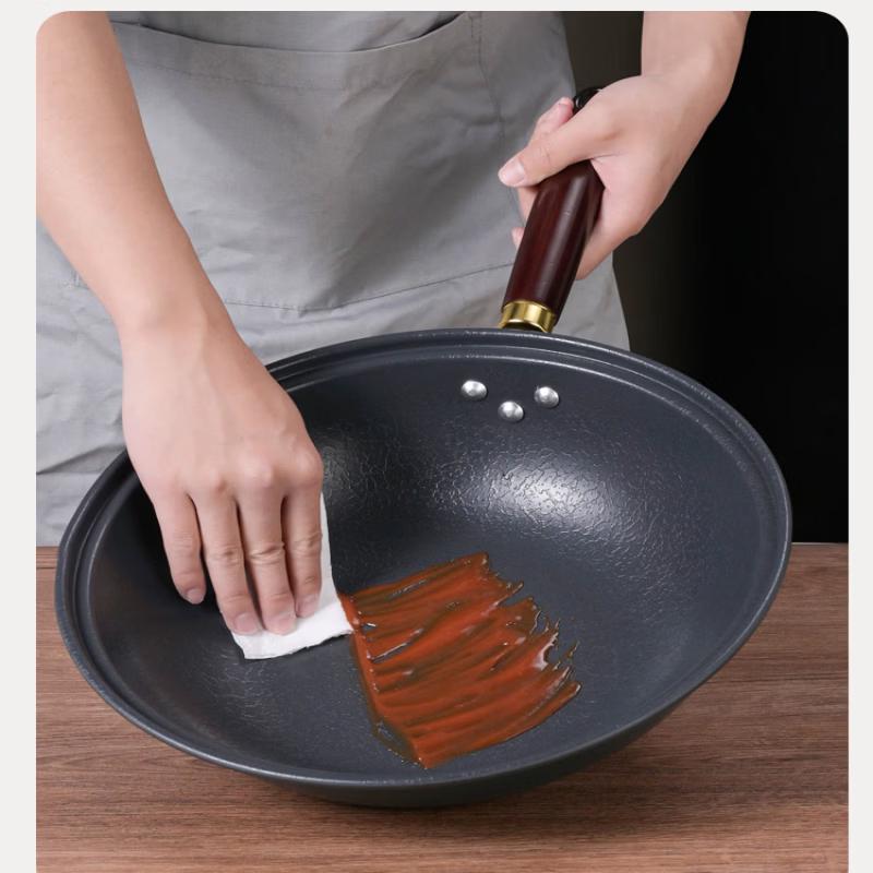 ZISIZ 32cm Universal Refined Iron Wok with Lid