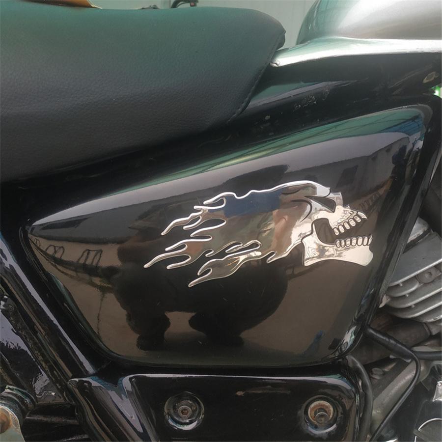 New 6x14cm Pair Skull Head Flame Style Motorcycle Fuel Gas Tank Fairing Badge Decal