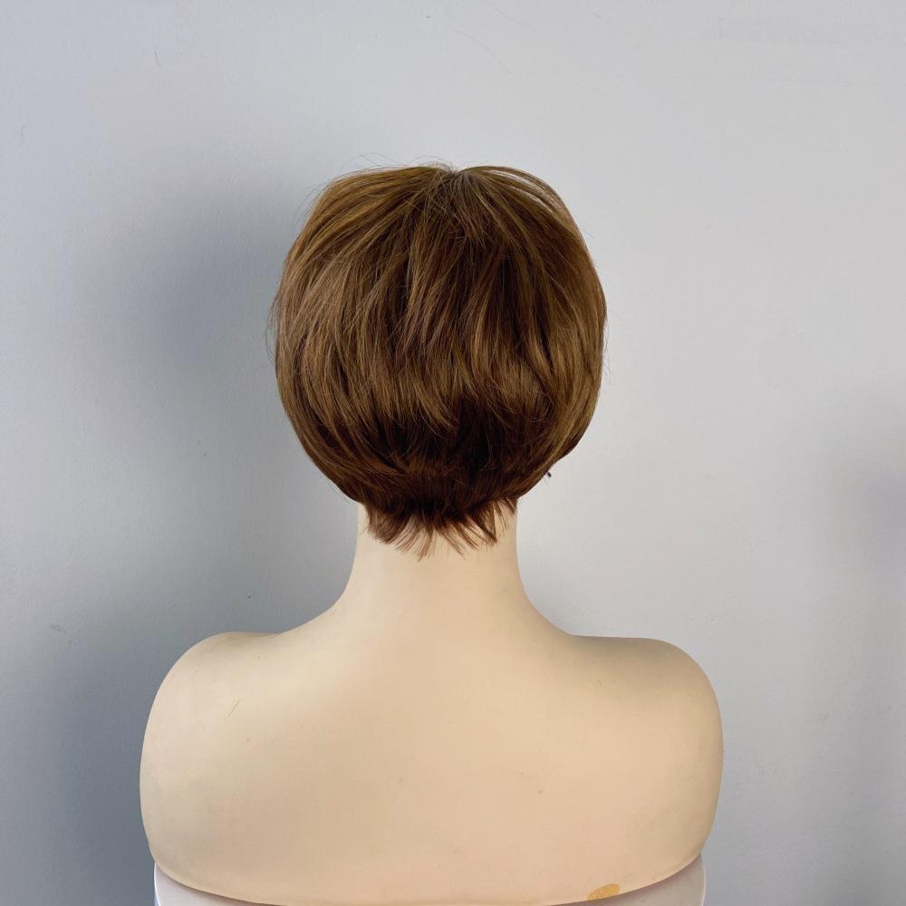 Women Stylish Short Layered Wave Hair Synthetic Golden Brown Wigs with Bangs for Daily Cosplay Lolita Heat Resistant Fibre