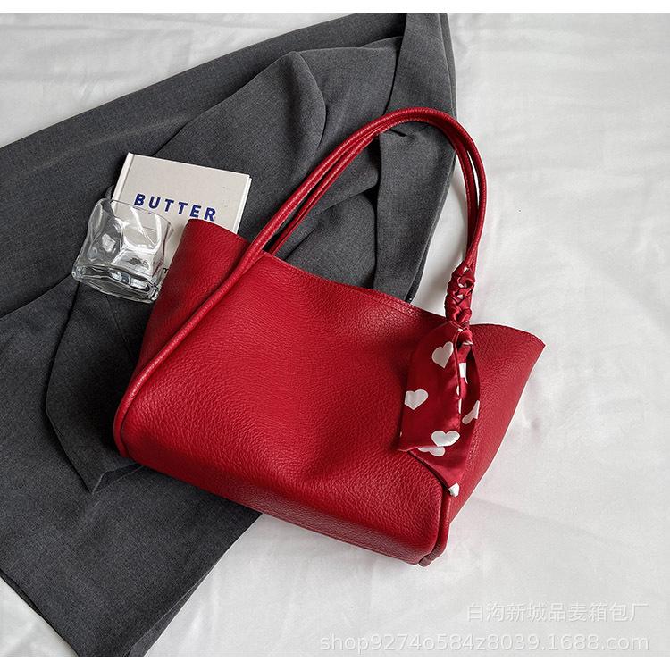 

2025 new large-capacity fashion silk scarf commuter bag summer casual shoulder bag simple class tote bag for women