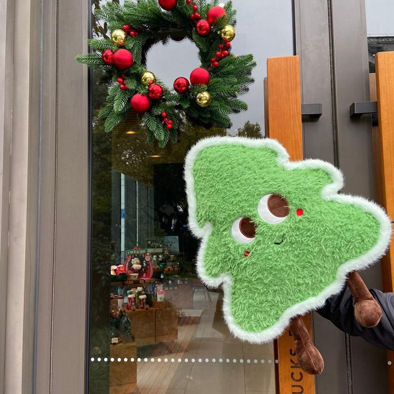 Cartoon Christmas Tree Pillow Christmas Decoration Plush Toy Doll Living Room Sofa Ornament Doll Cushion