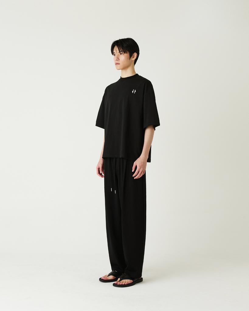 Diaendeukweseucheon Relax Tuck Pants / Black