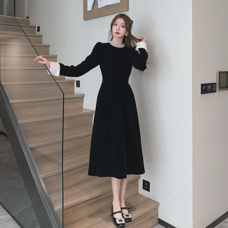 2024 French Velvet Dress with Beaded Design, Small Size, Slim Fit for Autumn and Winter