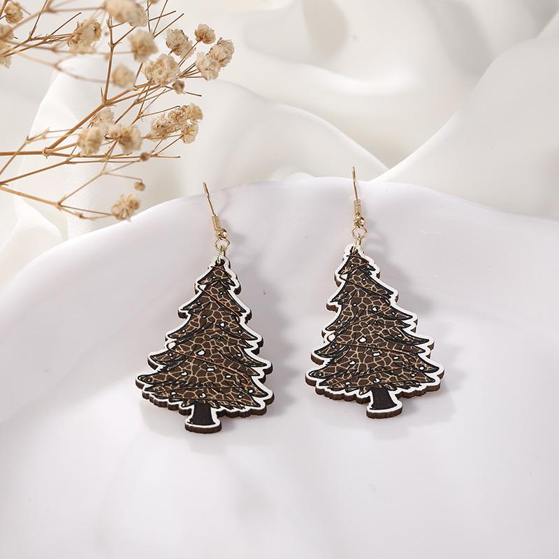 High-End Reindeer Candy Christmas Earrings for Women: Cute Cartoon Holiday Jewelry