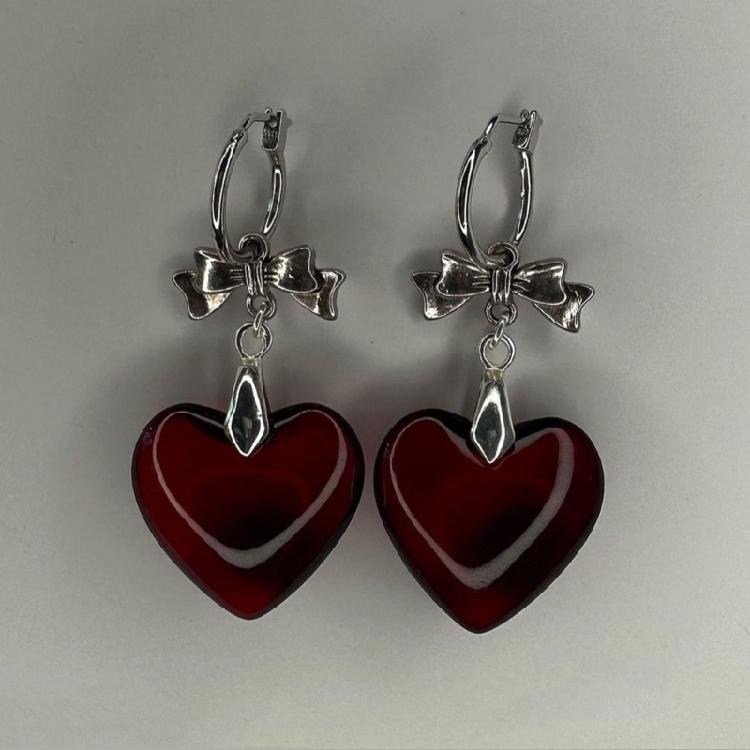 Dark Style Bowknot Heart Earrings Hypoallergenically Alloy Lightweight Secure Hook Jewelry For Daily  Wear
