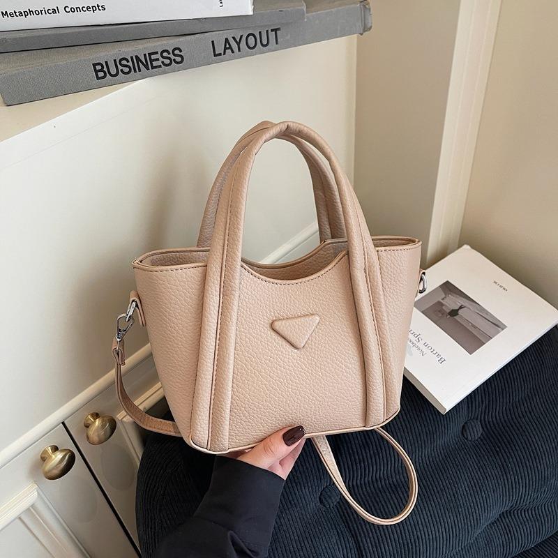 New simple and fashionable portable bucket bag female texture casual messenger bag shoulder tote bag