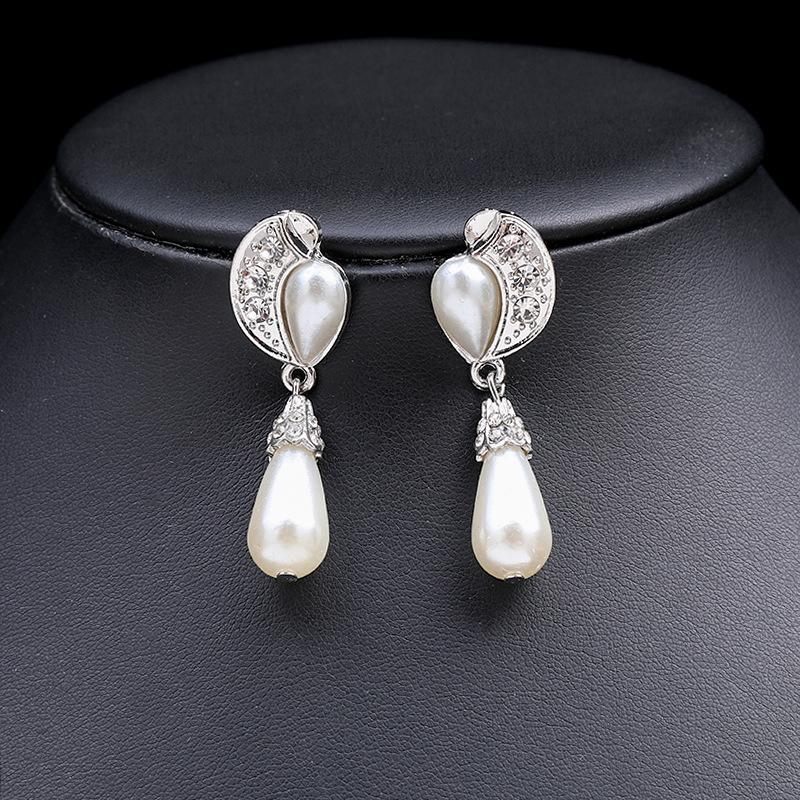 Multilayer Pearl Necklace Earrings Two-piece Bridal Dress Accessories Advanced Design 2026 New