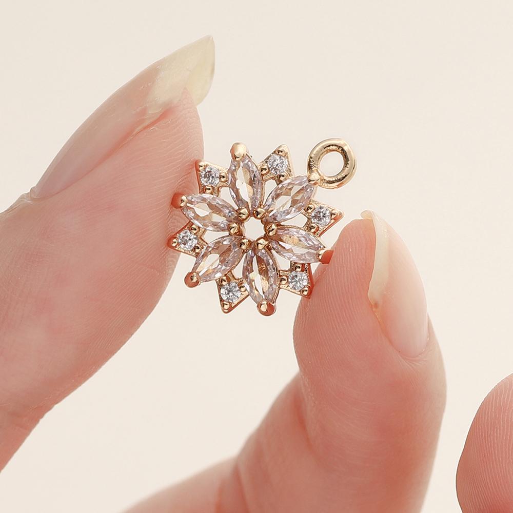 4/6Pcs 18K Gold Color Plated Brass Zircon Flower Shape Pendants for DIY Women Jewelry Making Necklace Earrings Accessories