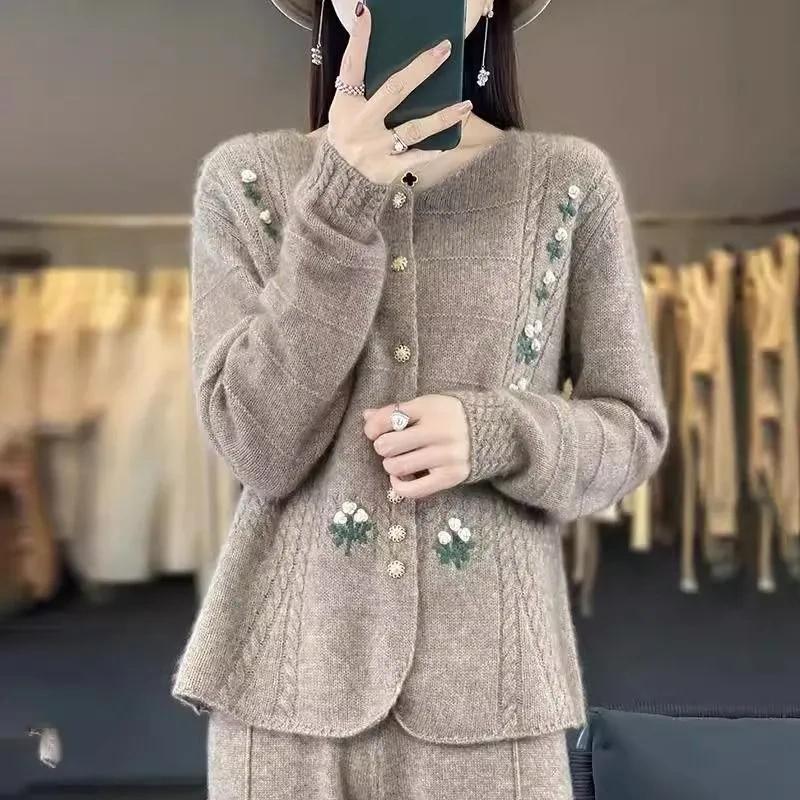 Retro Round Neck Embroidered Jacquard Knitted Cardigan Sweater Jacket