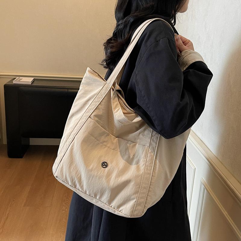 Niche design casual personality shoulder bag autumn and winter new tote bag 2025 trendy women's fashion bag