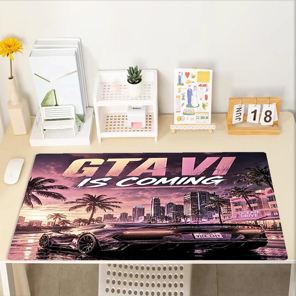 Podložka pod myš s tematikou GTA 6, Protišmyková gumová základňa, Multifunkčná kancelárska a domáca dekorácia, Perfektná na personalizáciu pracovného priestoru.