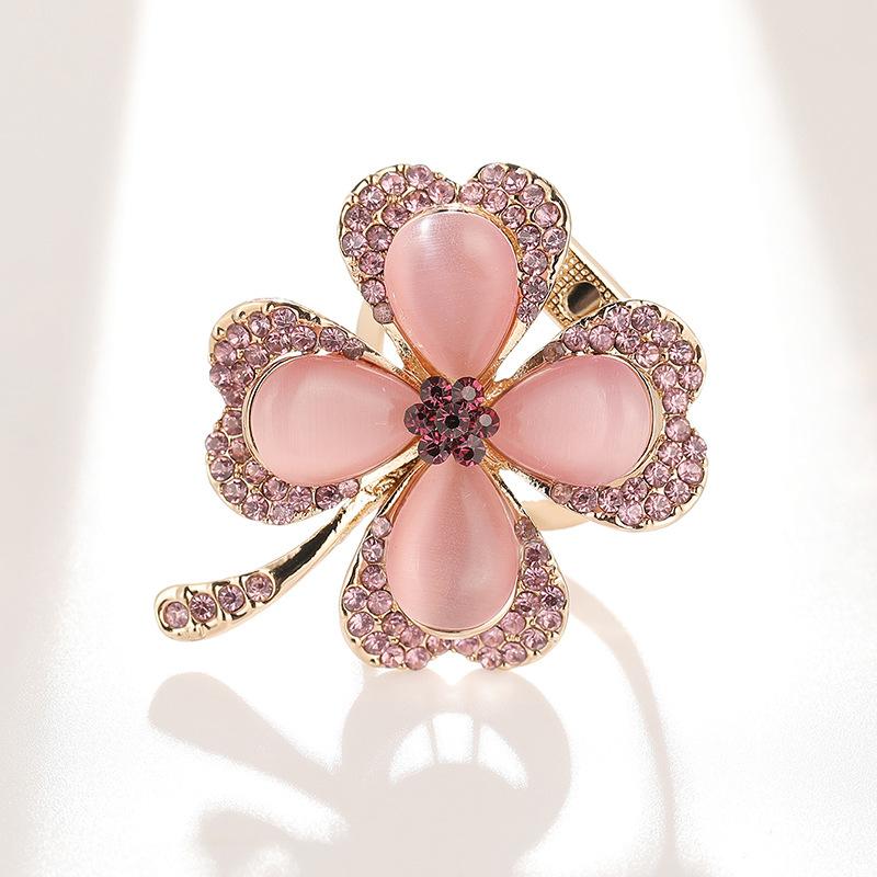 Korean Version Four-Leaf Clover Brooch Cat s Eye Stone Scarf Pin Dual-Purpose Accessory Lapel Pin Suit Flower