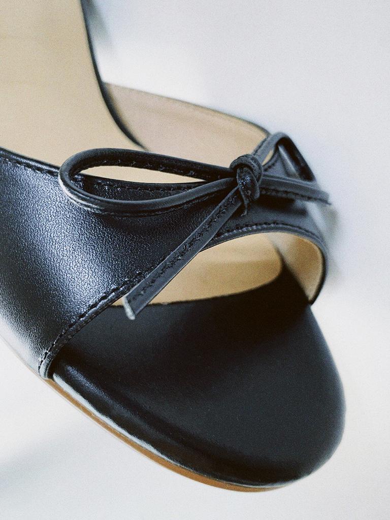 Circle Ribbon Mules (Black)