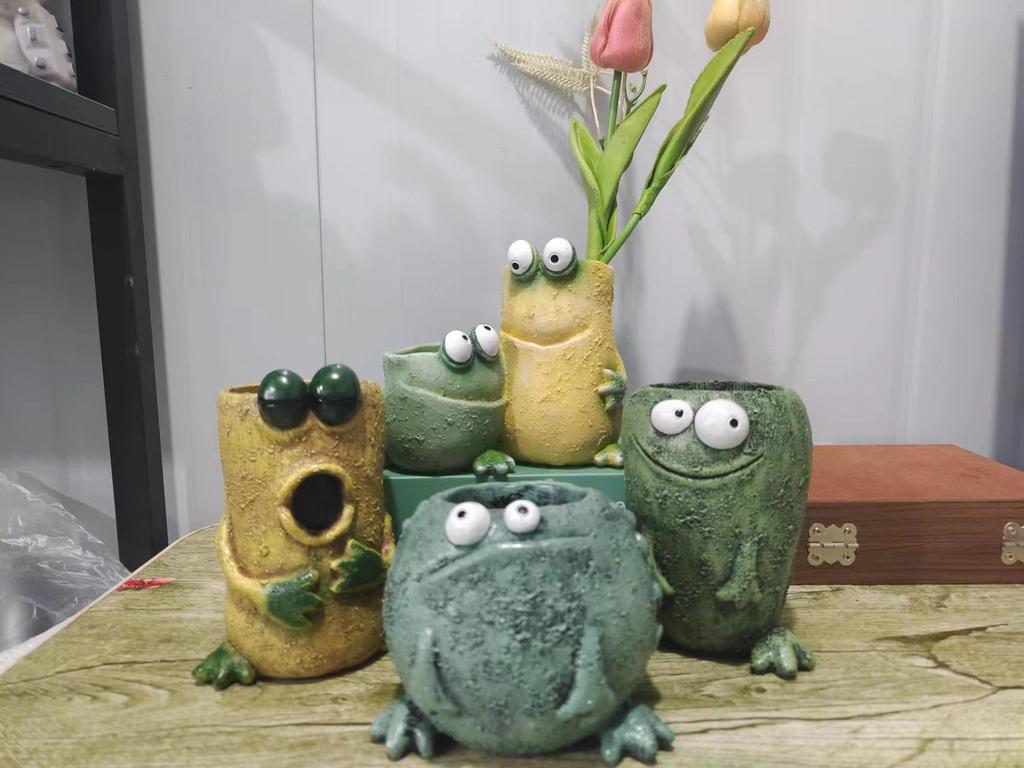 Cross-border Creative Frog Succulent Planter - Unique Decorative Ornament for Home Garden.