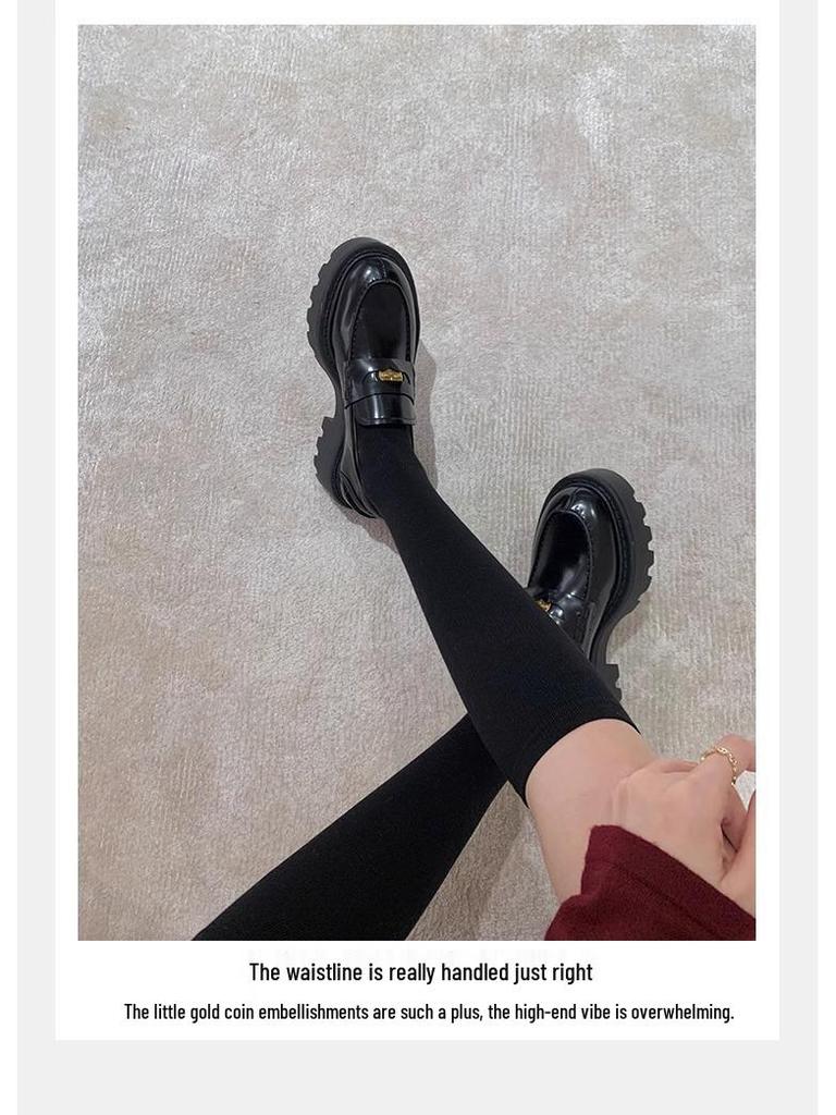 Luxurious Women's Grape Round Toe Heeled Slip-On Loafers