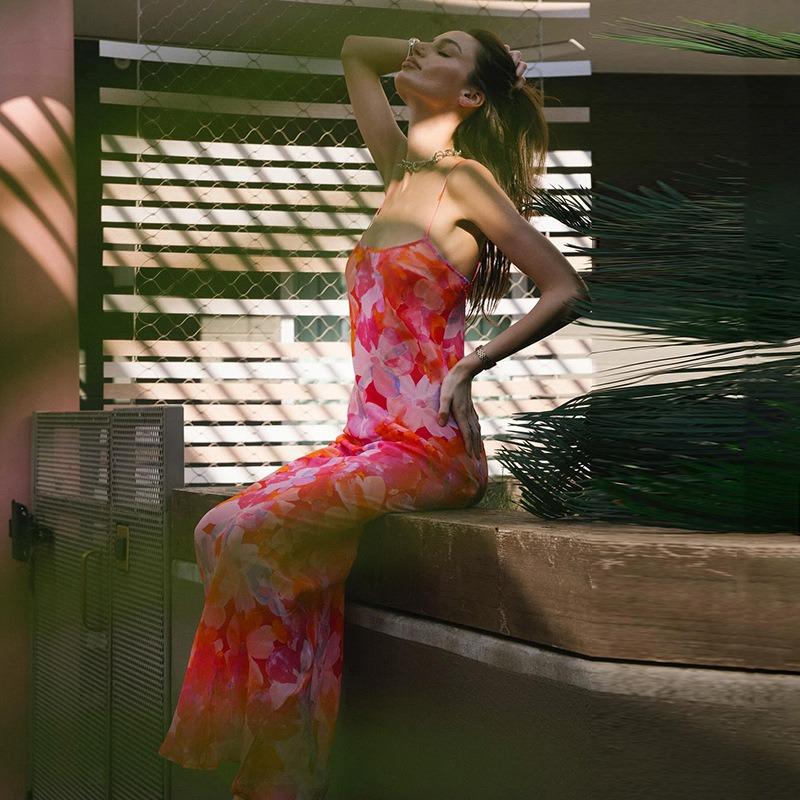 Women's New Halter Dress Floral U Neck Package Hip Long Holiday Style Backless Dresses