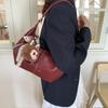 Crossbody Bag For Women With Pu Material And Car Stitching For Daily Use