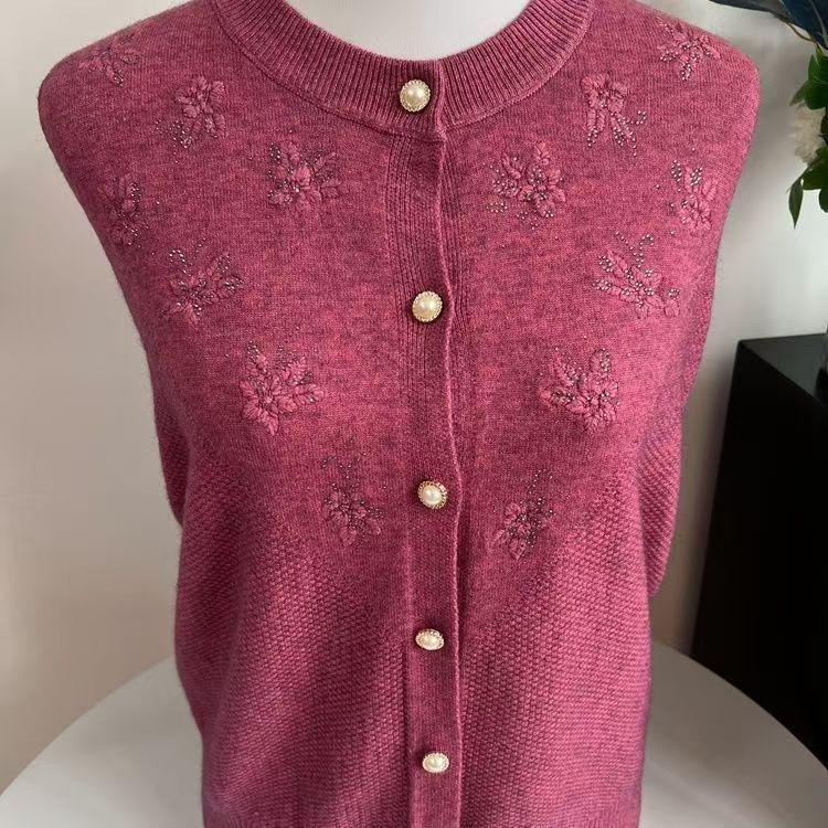 Warm Embroidered Knit Sweater for Elderly Women - Fleece-Lined Autumn/Winter Jacket for Grandmothers and Mothers