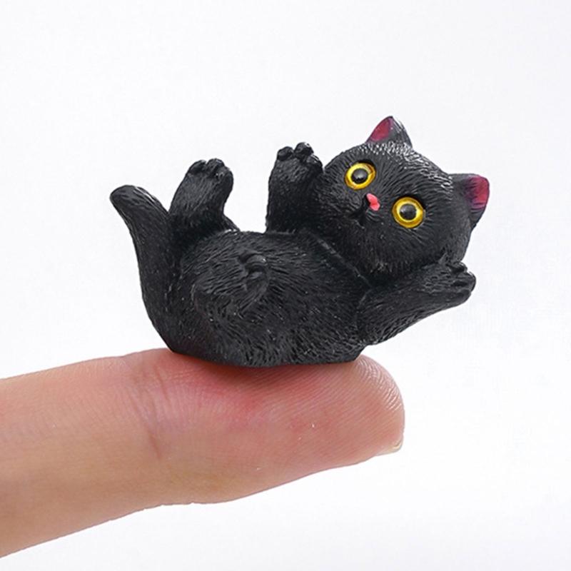 4 Piece Cartoon Miniature Cats Resins Figurines DIY Desktop Ornaments For Home Office Tabletop Decoration Gifting