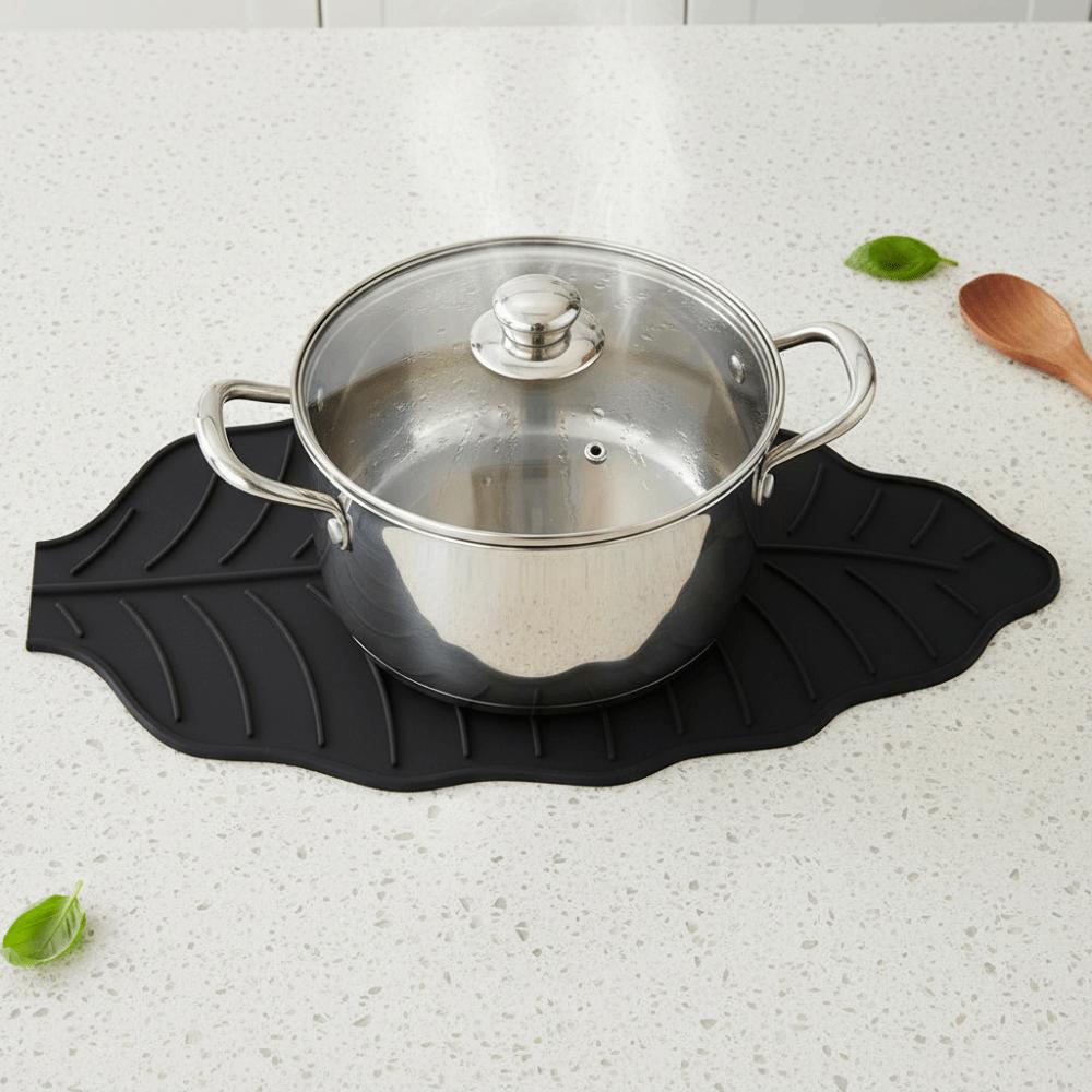 Silicone Leaf Shape Kitchen Dish Draining Mat Non-Slip Pot Holder  Kitchen Utensil