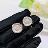 BELLA BOX Italian Bratti Woven Carved Gold Lace Craft Little Daisy Earrings Suitable For Women's Daily Party Fashion Jewelry