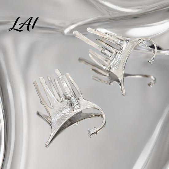 Non Pierced Earrings Silver Ear Cuff for Women No Piercing Metal Elf Alloy Clip Cuff Cartilage Climber Hair Styling Accessory Cool Girl Fashion
