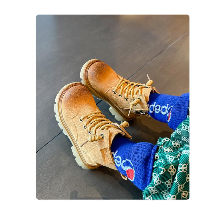 Trendy Kids' Martin Boots: Spring/Autumn 2026 Street Style for Boys & Girls
