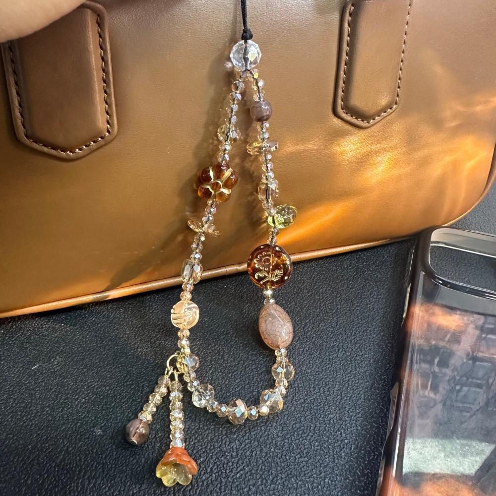 Vintage Phone Strap Beaded Pendant Women Elegant Luxury Short Anti-Loss Camera Chain Mobile Lanyard