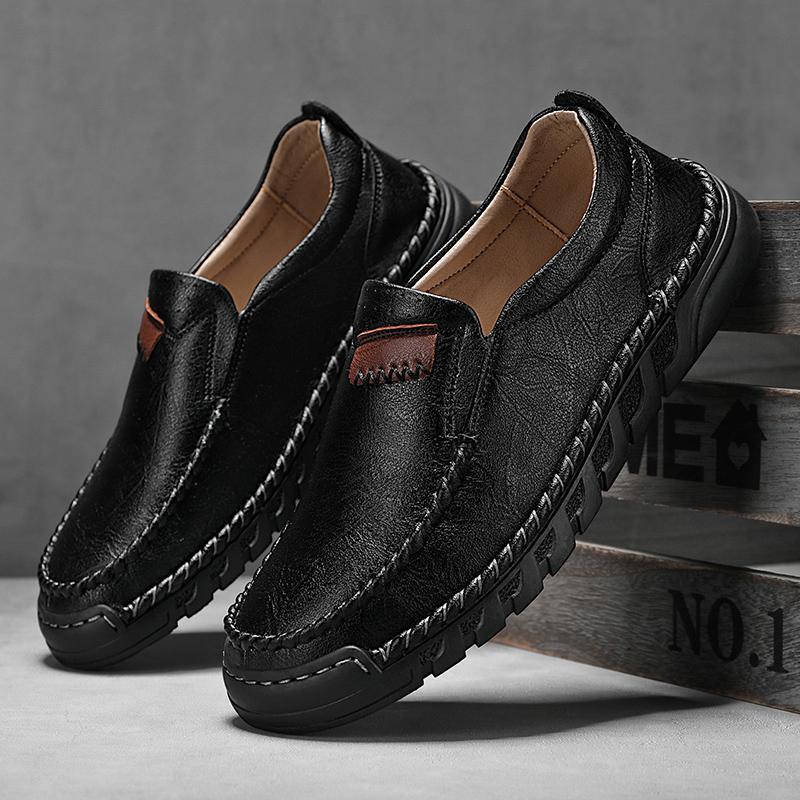 New Soft Men Loafers Slip On Leather Casual Shoes For Men Moccasins Plus Size 39-48 Flats Sneakers Men Handmade Design Man Shoes